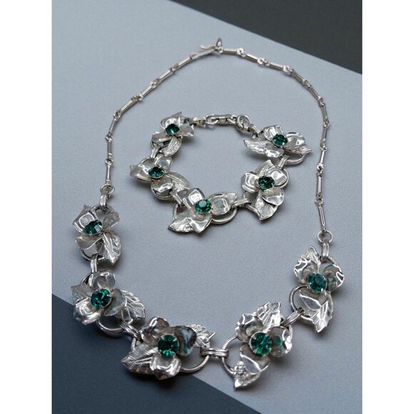 Vintage 1950s Silver Tone Floral Necklace & Bracelet Set with Green Glass Rhines - Picture 2 of 8